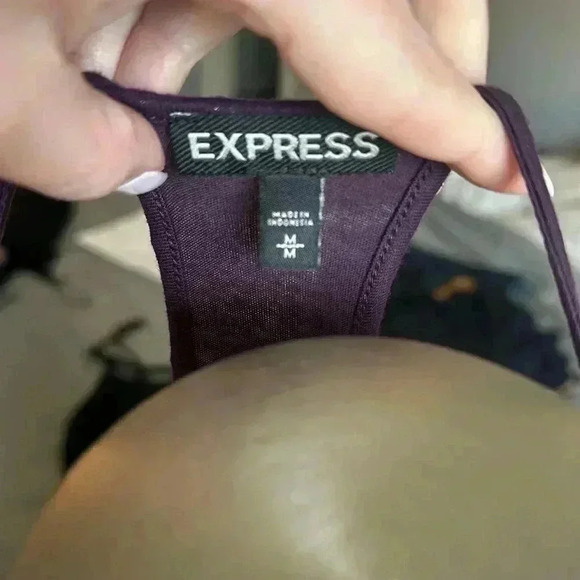 Size M purple racerback tank top with bronze/champagne sequins from Express - Picture 5 of 5